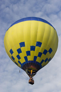 热的天空气球采用蓝色天