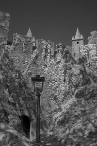 老的欧洲的中古的花岗岩城堡