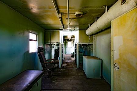 守车内部关于一ab一doned围栏守车摄影图