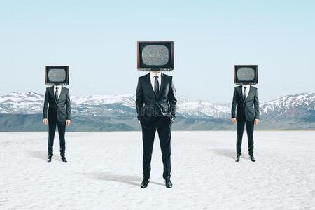 television电视机有头的生意人照片