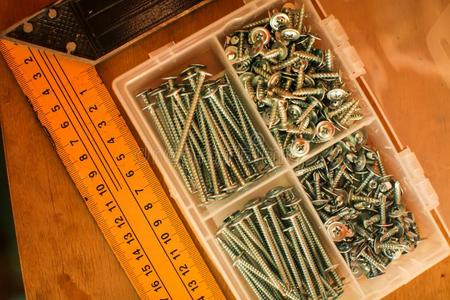 标题小标题顶看法关于尺和自己-出渣螺丝钉为指已提到的人家硕士.