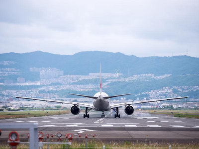 伊丹伊丹机场采用黑色亮漆照片