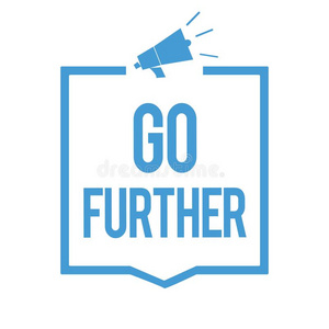 神出鬼没地来回走动图片