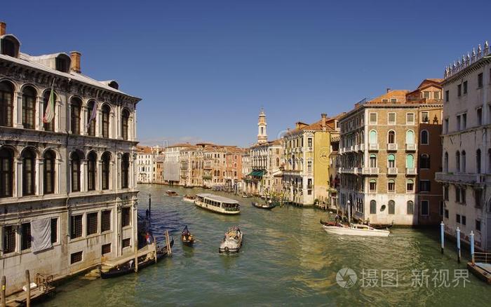 宏大的运河采用威尼斯城市