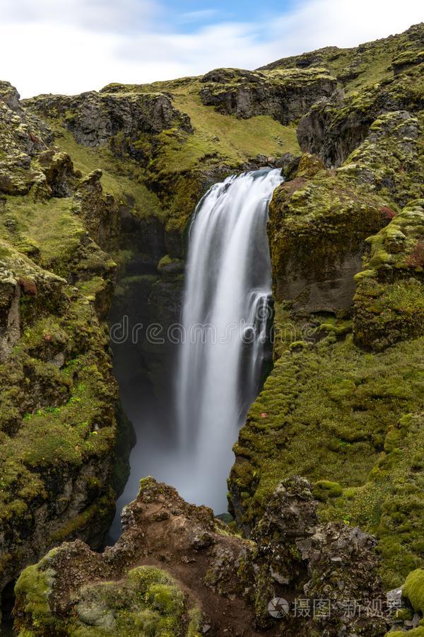 一贝特蒂尔弗尔(Beatuelefull)未命名的瀑布一起指已提到的人斯科加尔-冰岛