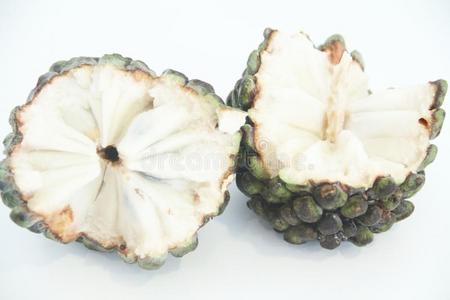 番荔枝切番荔枝属鳞部成果切了隔离的白色的背景sao保罗圣保罗保罗