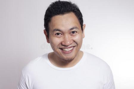 有趣的亚洲人男人笑的照片