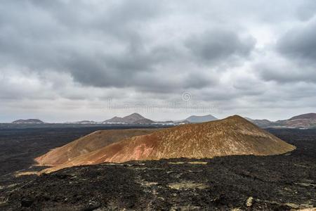 火山的圆锥体,蒂曼法亚国家的公园,兰萨罗特岛,西班牙照片