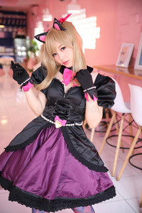 黑色亮漆动漫英文costumeplay的简略写法,肖像关于女孩英文costume