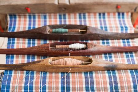 织布梭子图片-织布梭子素材-织布梭子插画-摄图新视界