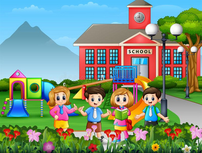 工口漫画在学校漫画学生起立在学校院子照片