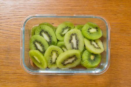 猕猴桃切开图片