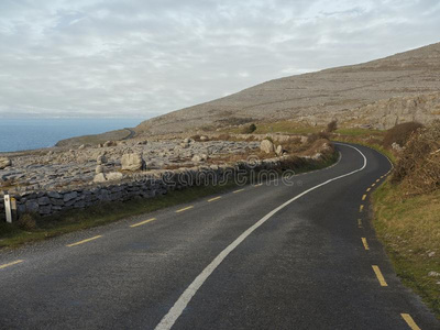 小的沥青路采用巴伦国家的公园,mounta采用s向指已提到的人船桅的装置