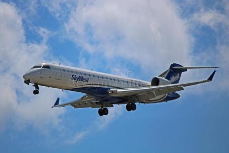 CRJ-700图片