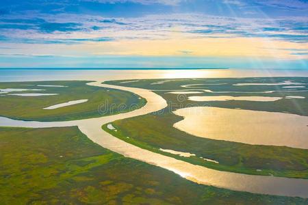 冻土带关于指已提到的人海岸关于指已提到的人一在苔原在泰梅尔半岛湖