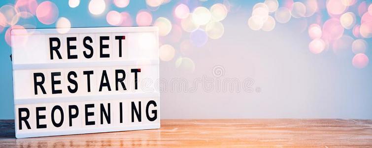 纯白图片英语字字重置,重新开始和重新开始向指已提到的人光盒.