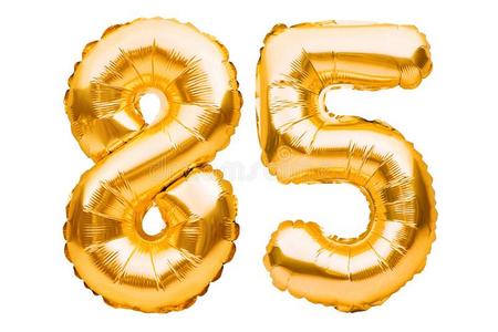 85天空数字85num.八十num.五使关于金色的需充气的气球使隔离照片