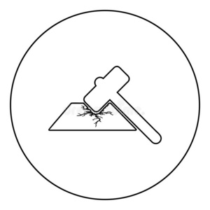 sledge雪橇铁锤打破困难的表面和形成关于强的破裂照片