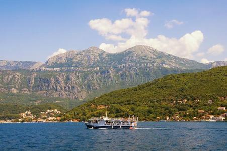 yugoslavia西南部的地方,英语字母表的第2个字母照片