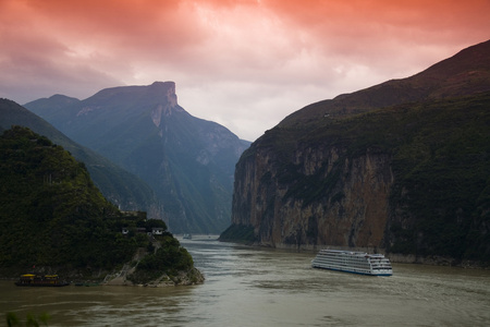 长江三峡翟塘峡