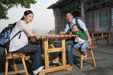 一家人游长城照片