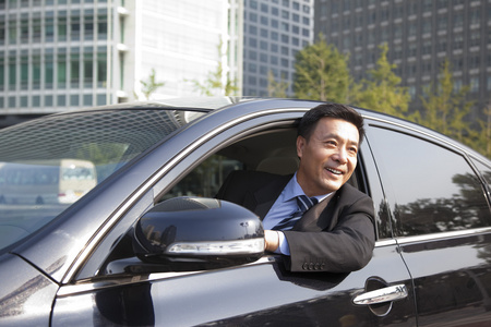 职场人士商务人士职场人士职场人士职场人士职场人士女司机拿出车钥匙