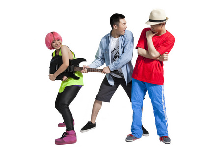 棚拍快乐的年轻人在一起玩耍打闹照片