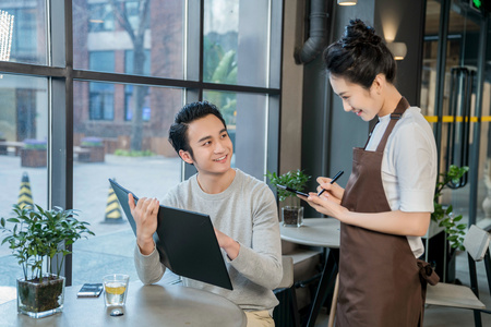 服务员工作服图片