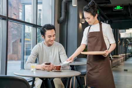 咖啡厅服务照片