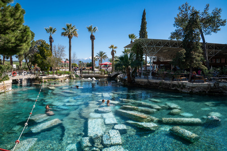 棉花堡温泉池照片