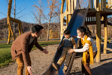 亲子滑梯图片