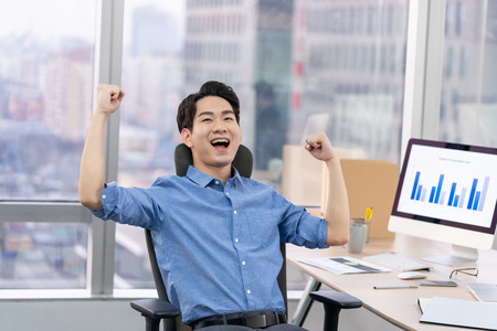 办公室水杯图片