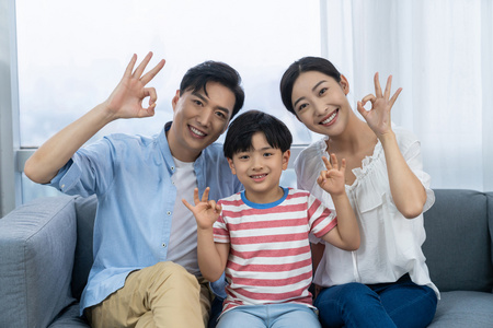 独生子女的家庭图片