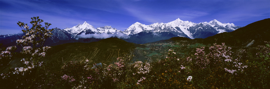 云南香格里拉梅里雪山