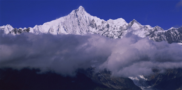 云南梅里雪山