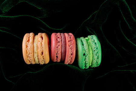 多彩的马卡龙.甜食或甜点特写静物.