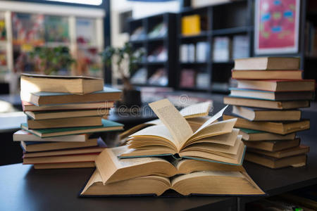 阳光图书馆图片