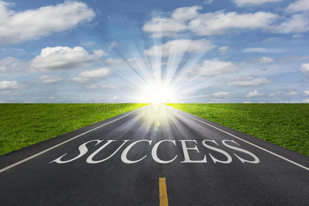 指已提到的人道路向成功观念.照片