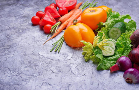 彩虹有色的蔬菜.照片