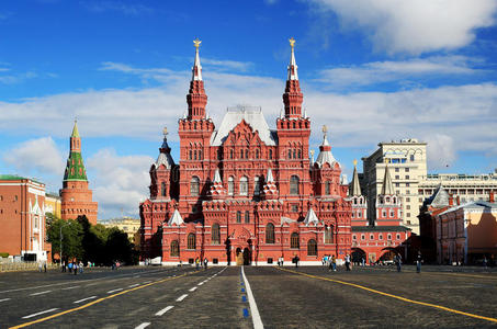 俄罗斯帝国,身体的形状和形状深紫色,意大利:城堡方形屋顶砖风化的