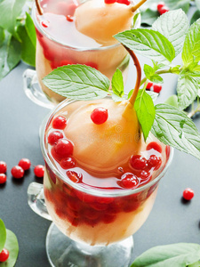 煮熟的水果图片-煮熟的水果素材-煮熟的水果插画-摄图新视界