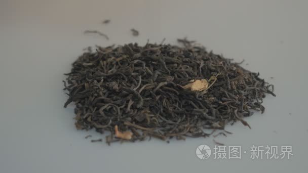 中国红茶和绿茶的堆视频