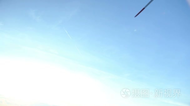 能源风力涡轮机和天空视频