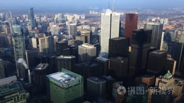 游戏中时光倒流到多伦多的市中心的鸟瞰图