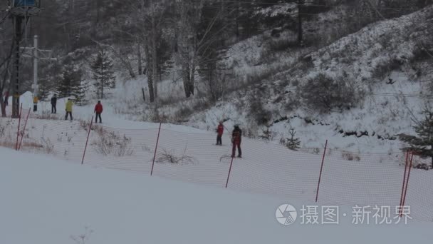 高山滑雪视频