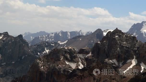 山和云的天空