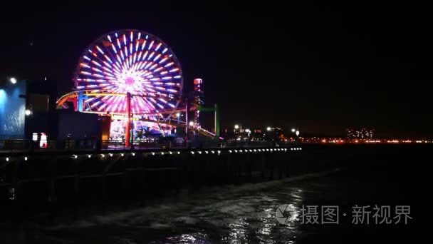 圣塔莫尼卡码头部分景点的夜景视频