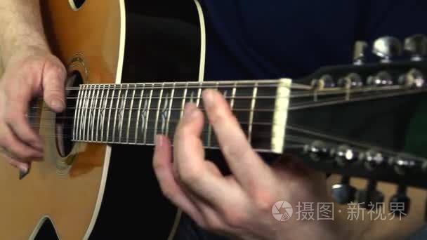 乐器吉他手双手视频