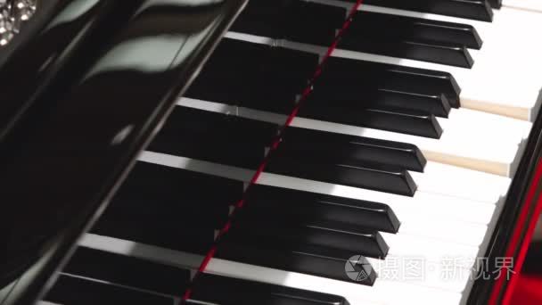 经典声学钢琴演奏视频