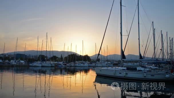 地中海夕阳与游艇视频